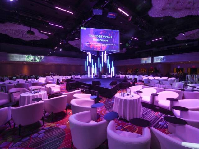 event design stage in the round